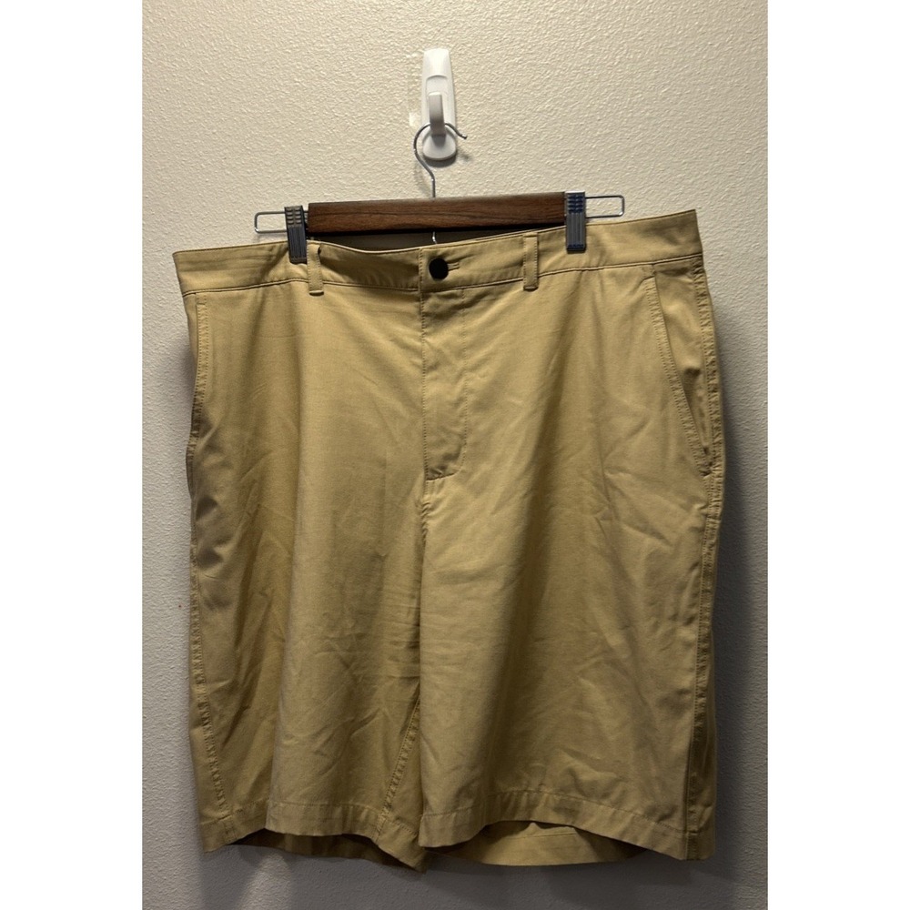 Tackle And Tides‎ Fishing Shorts Khaki Color Size 38